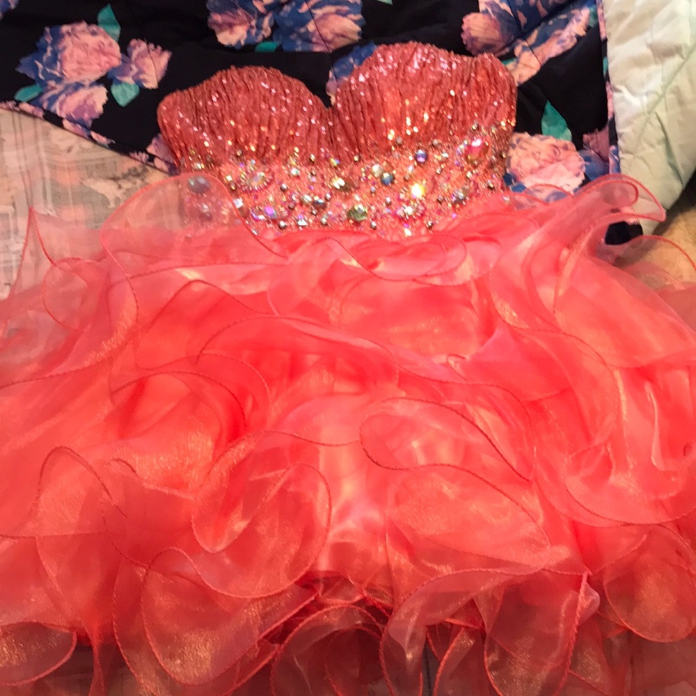 Short prom